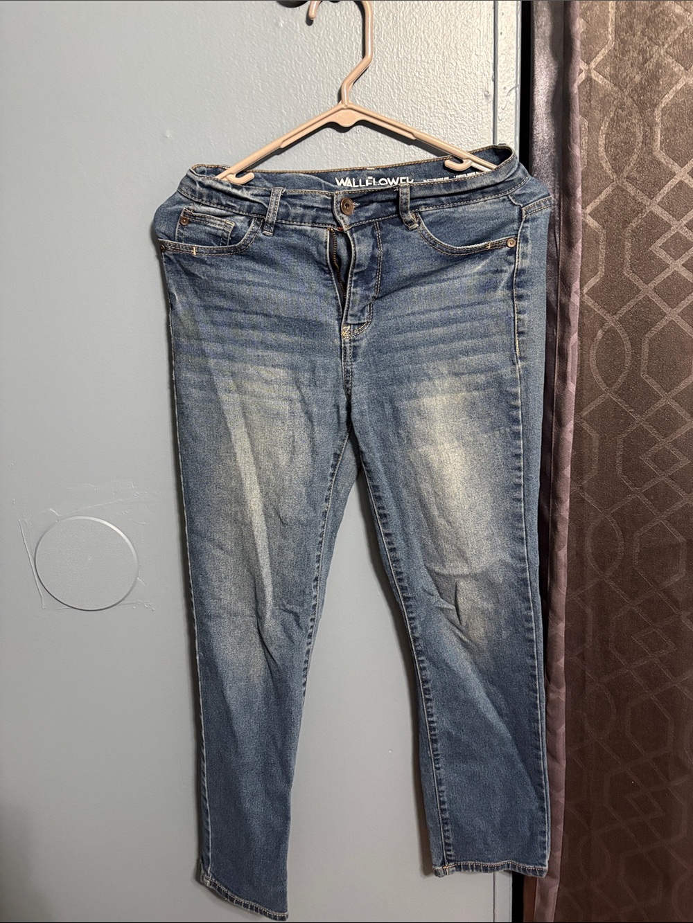 Wallflower Women's Light Blue Straight Leg Jeans